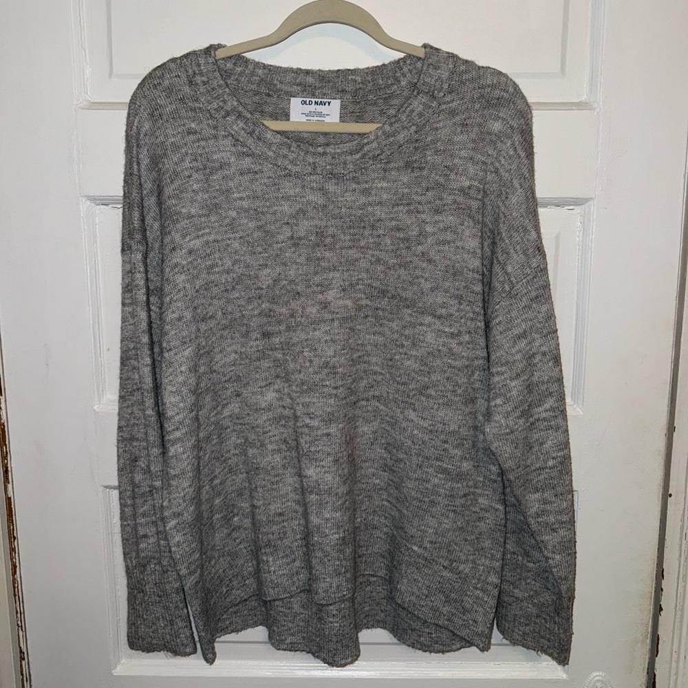 Old Navy Heathered Gray Crewneck Sweater